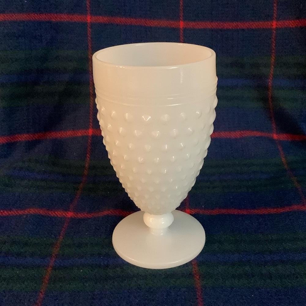 Anchor Hocking milk glass goblet/vase, 5.5 inches tall.